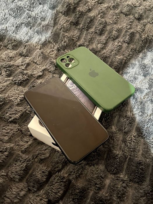 Продам айфон 11 про 64 gb