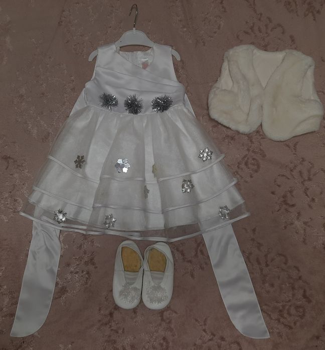 Костюм сніжинки з чешками і обручем
