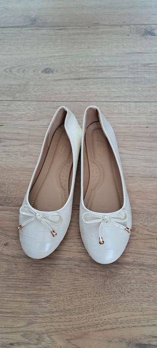 Buty balerinki białe roz. 41