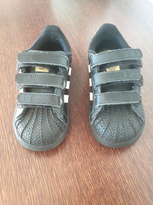 Buty Adidas superstar roz. 25 dla 3, 4 latka