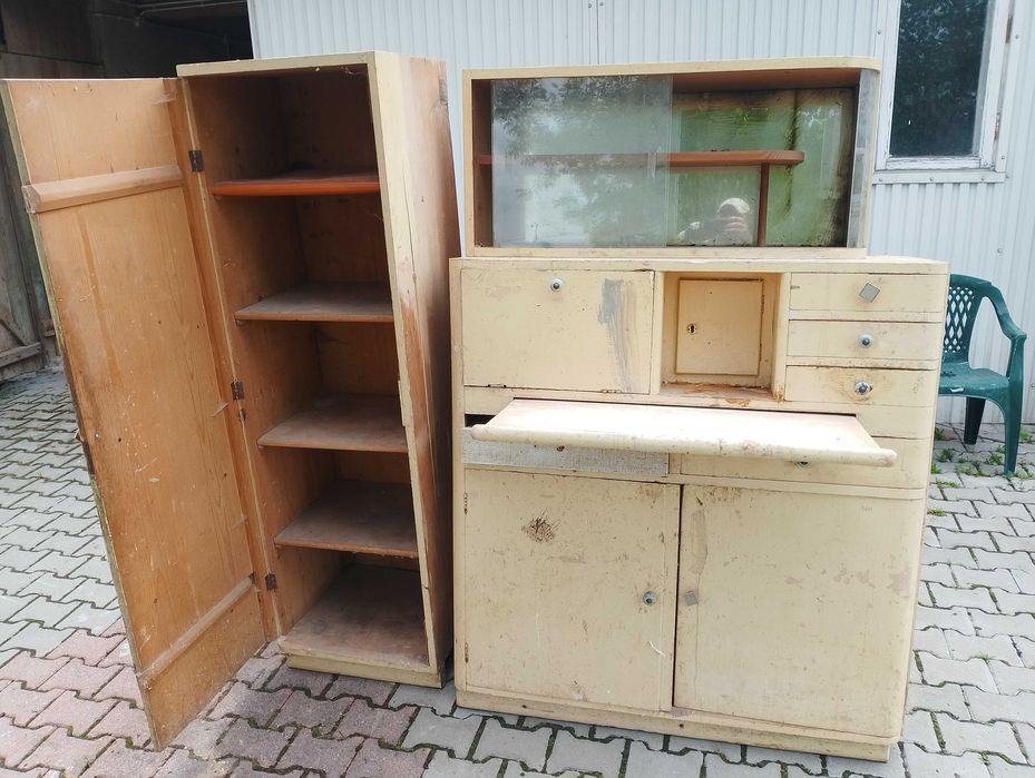 Stary kredens do kuchni