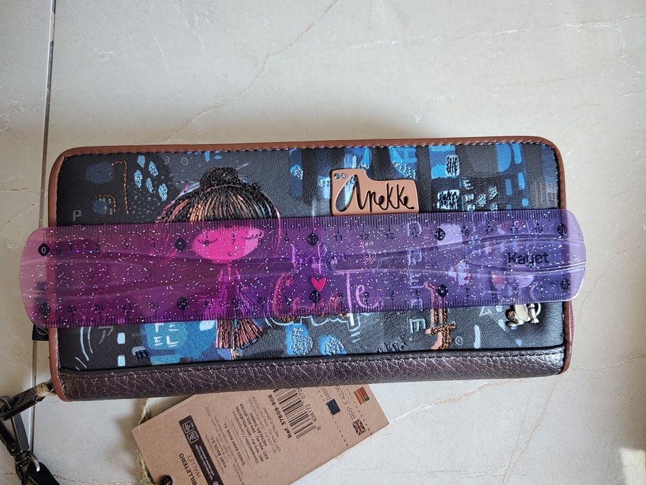 Nowy portfel Anekke Contemporary