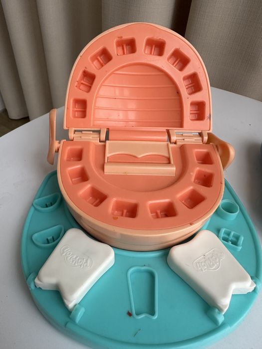 ЗНИЖКА! набір для ліплення Play-Doh “Містер Зубастик”