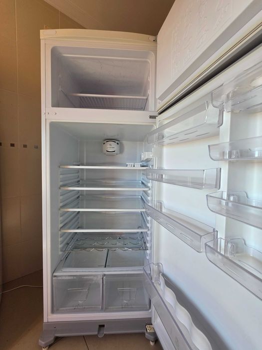 Frigorifico combinado Ariston Hotpoint - Class A+