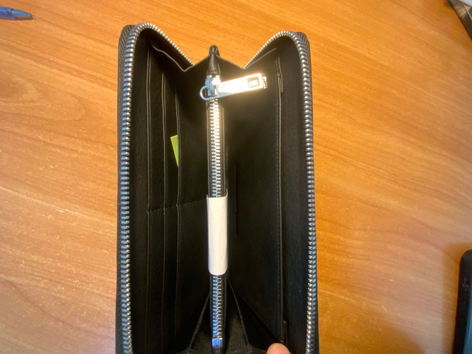 Новий шкіряний жіночий гаманець Alexander McQueen