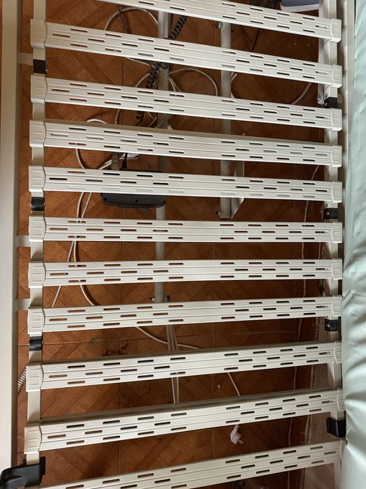 Cama articulada usada