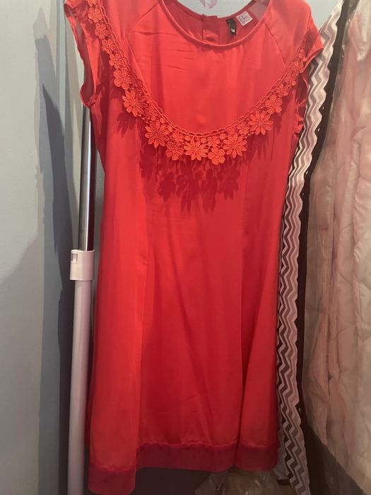 Платье на каждый день,нарядное