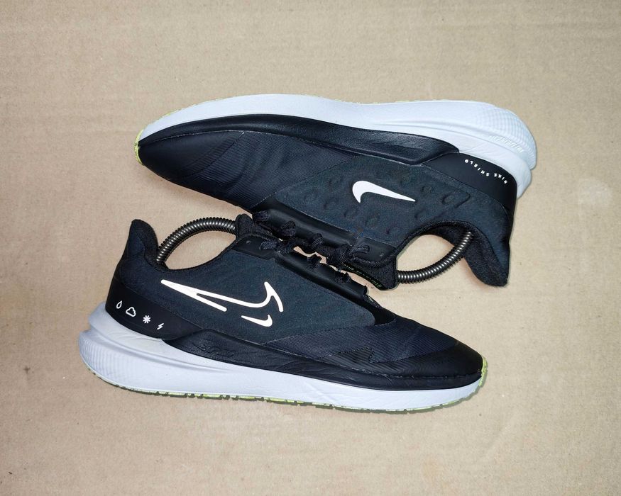 Оригінальні Бігові Кросівки Nike Air Winflo 9 Shield  Розмір 39