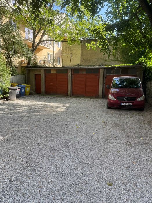 Magazynek Piwnica garaz na motor rower do wynajecia – Poznań, Jeżyce, ul. Jackowskiego