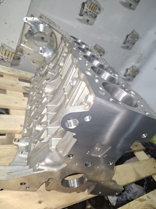 Nowy orginalny  blok bmw 3.0d 3.5d m57n2 m57tue2 306d3 306d5