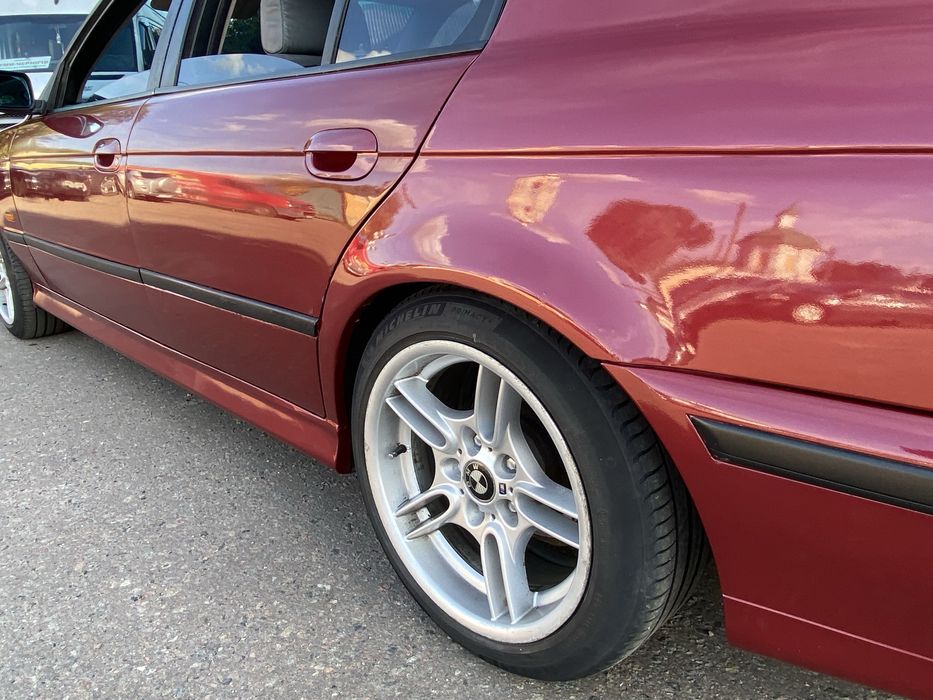 Продам BMW 520 E39
