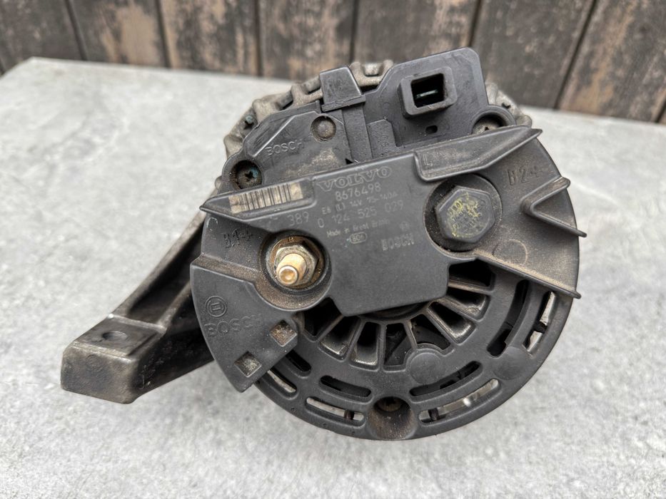 Генератор Volvo S40 S60 S80 V70 V40