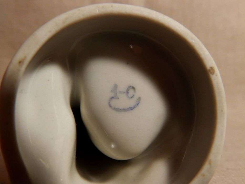 Статуэтка "ПЕРВОКЛАССНИЦА Девочка Школьница" Барановка фарфор СССР