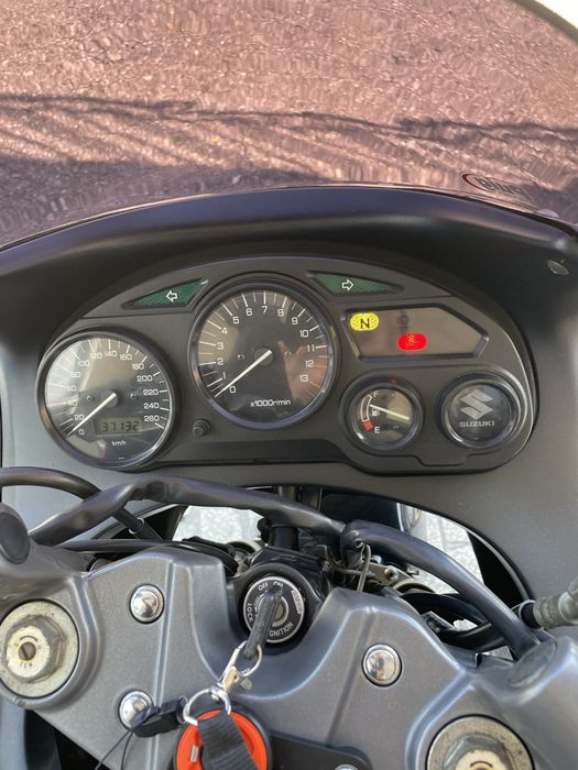 Vendo Suzuki gsxf 750