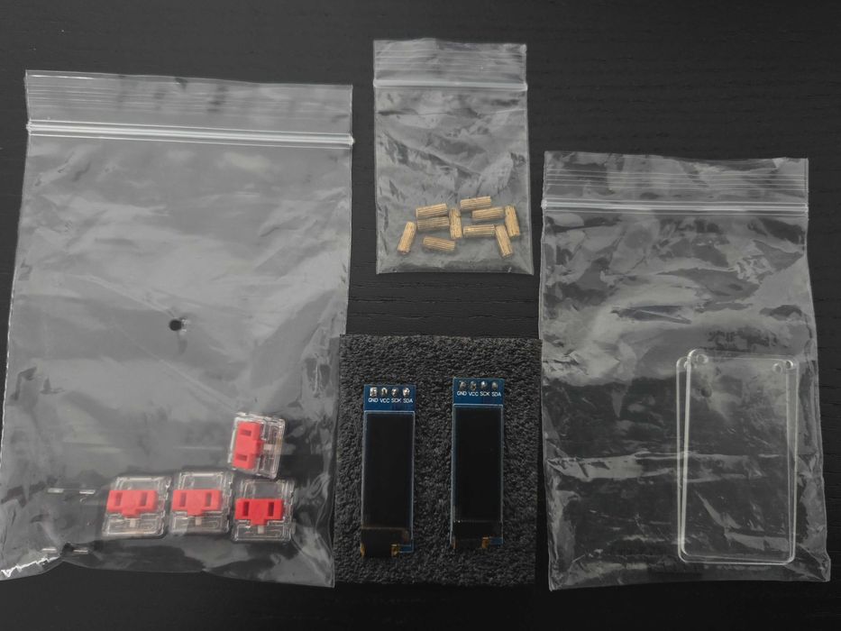 Teclado mecânico split Lily58