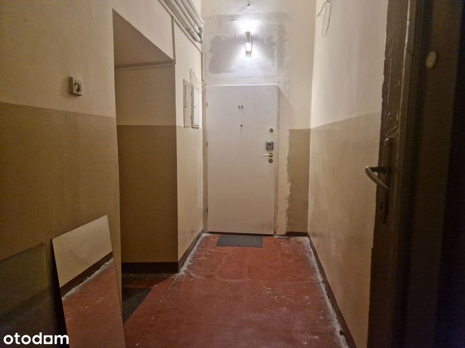 M3 do zamieszkania, w kamienicy, ścisłe centrum, ul. Piłsudskiego.