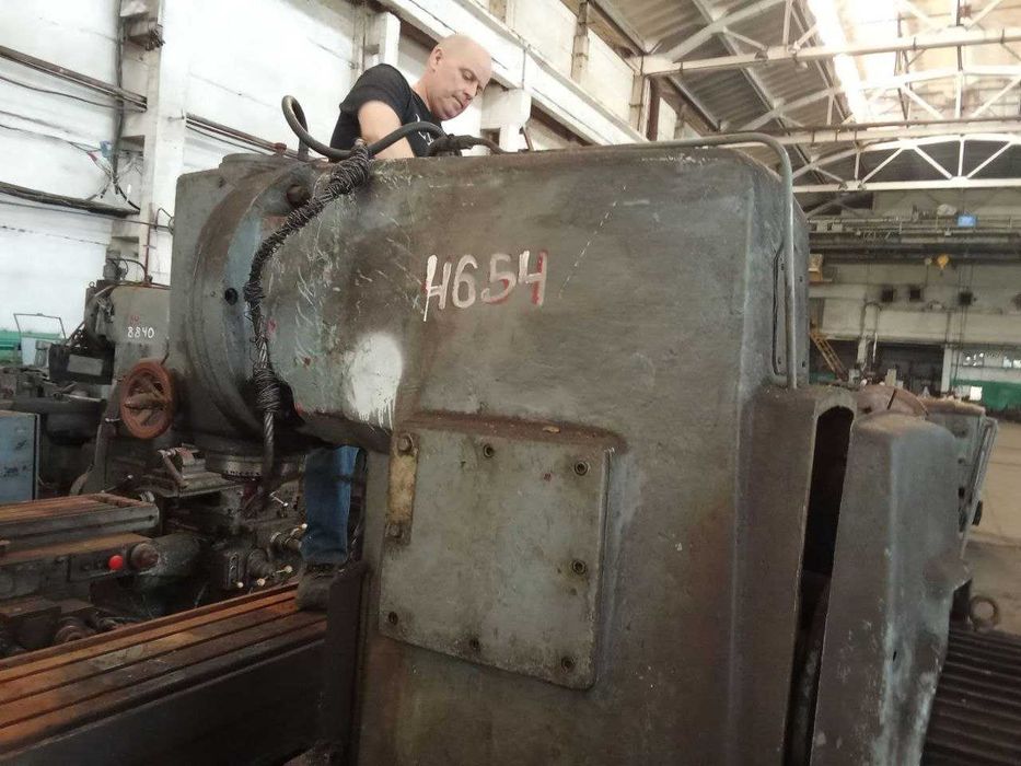 Универсально-фрезерные станки 6Р82, М692, 6Р12, 6Р13, 6Р82Г, 6Т12
