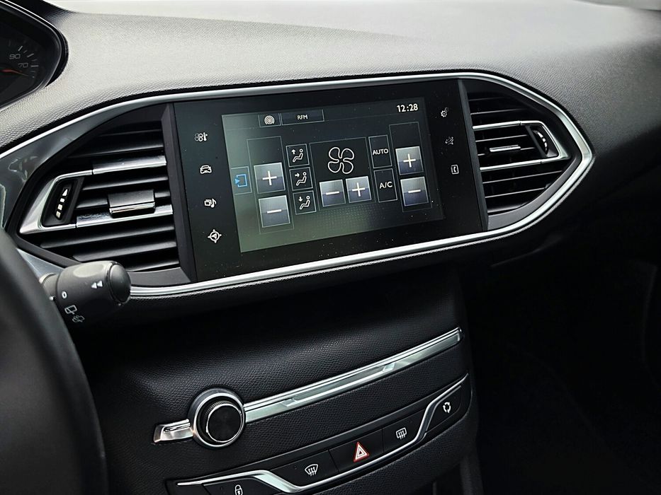 Peugeot 308 Teto Pano 1.6D 2015