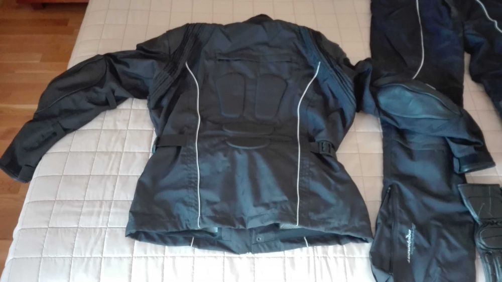 Kombinezon motocyklowy kurtka spodnie rękawice marki Funt