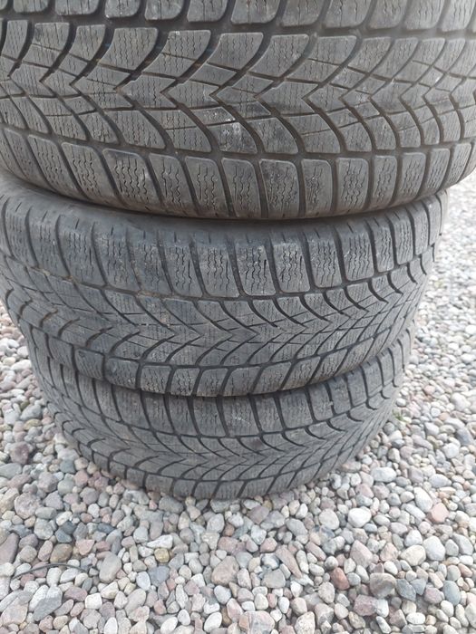 225/60r17 zimowe dunlop
