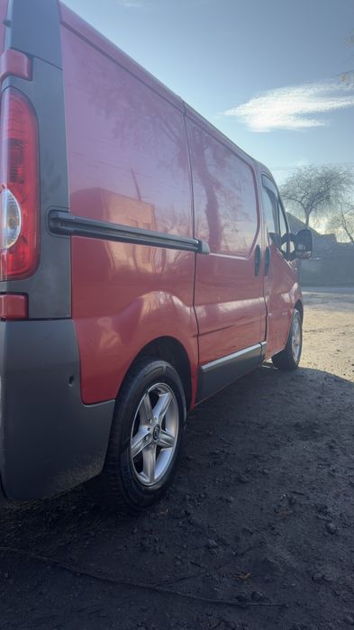 Нісан прімастар 2.0