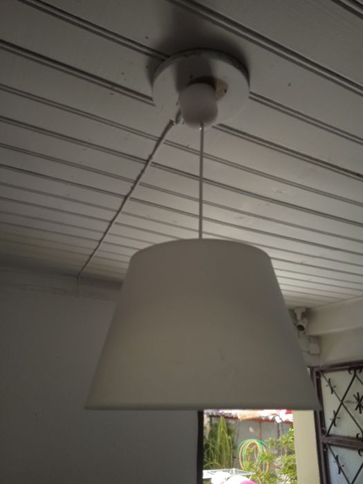 Candeeiro médio branco