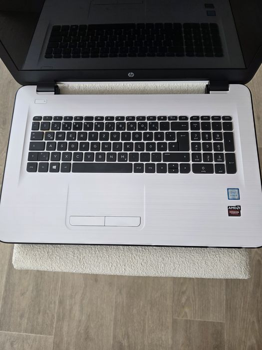 Laptop  HP  17 cali