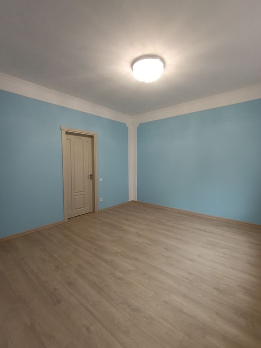 Продам нежитлове приміщення! Р-н. Пивзавод! Фасадне!