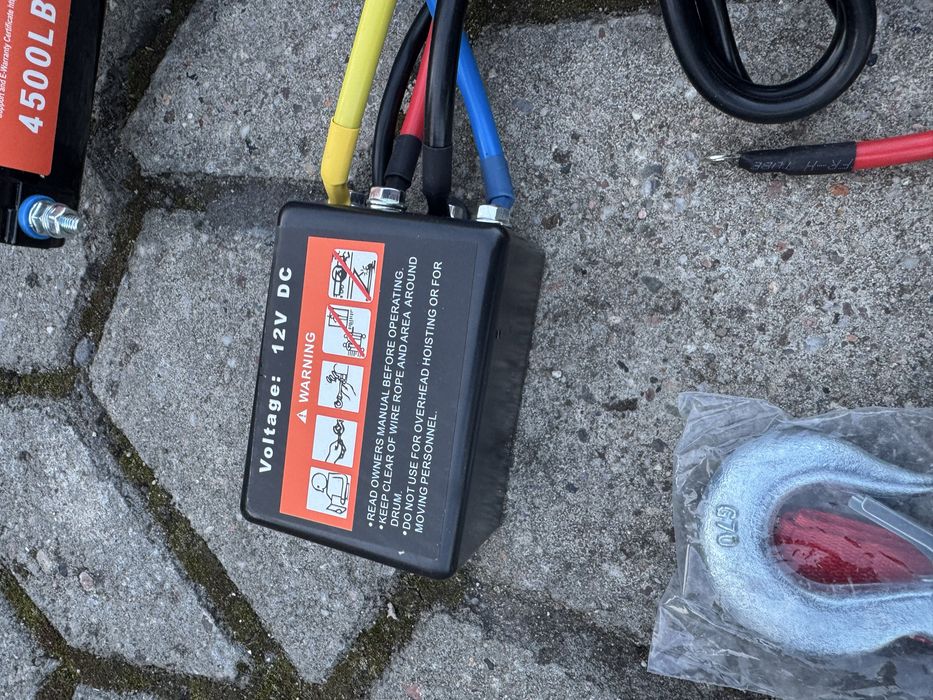 wciągarka elektryczna 2041 kg 12 V 4500 lbs