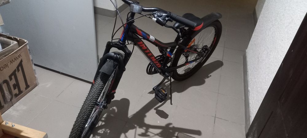 Продам підлітковий велосипед Intenzo nitro disk24