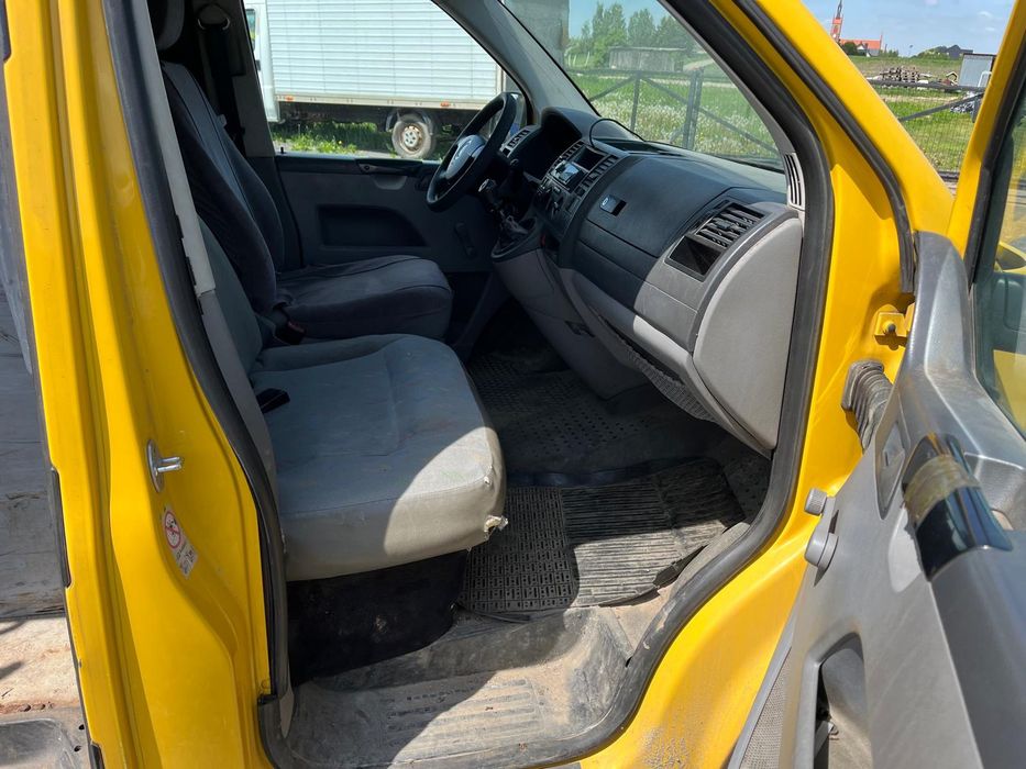 Sprzedam Volkswagen t5 1.9tdi 256000