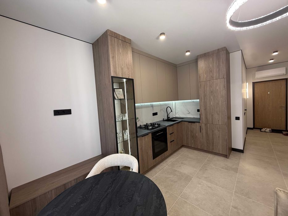 Продаж квартири в новобуді ЖК Avalon Holiday,  р-н озера Ducks Lake.