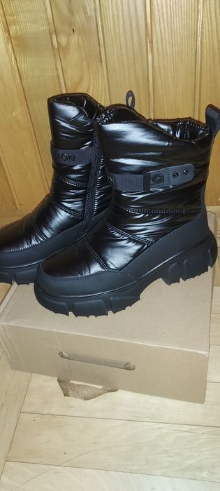 Buty zimowe damskie
