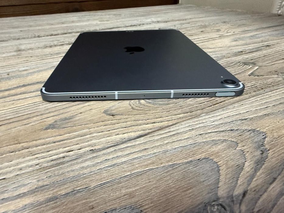 iPad Air 4Gn 256GB Sky Blue LTE Like New | 360$ | EmojieStore Гарантия