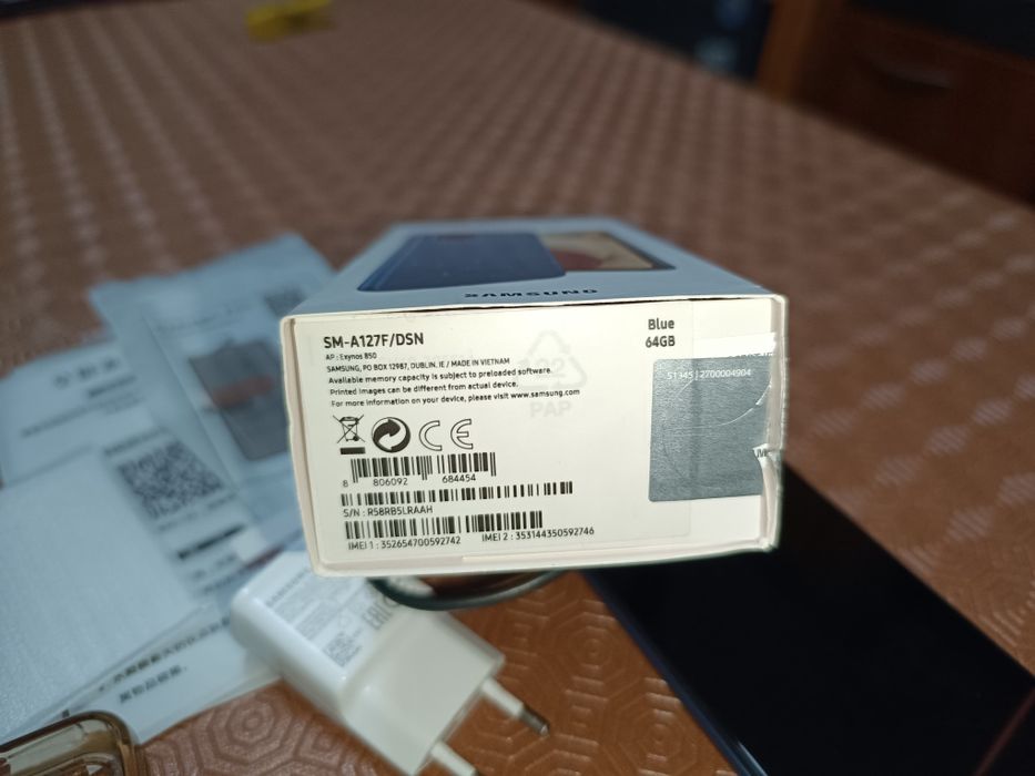 Samsung / Telemóvel como novo