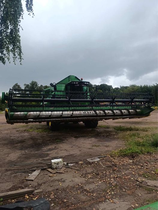 Комбайн John Deere w650