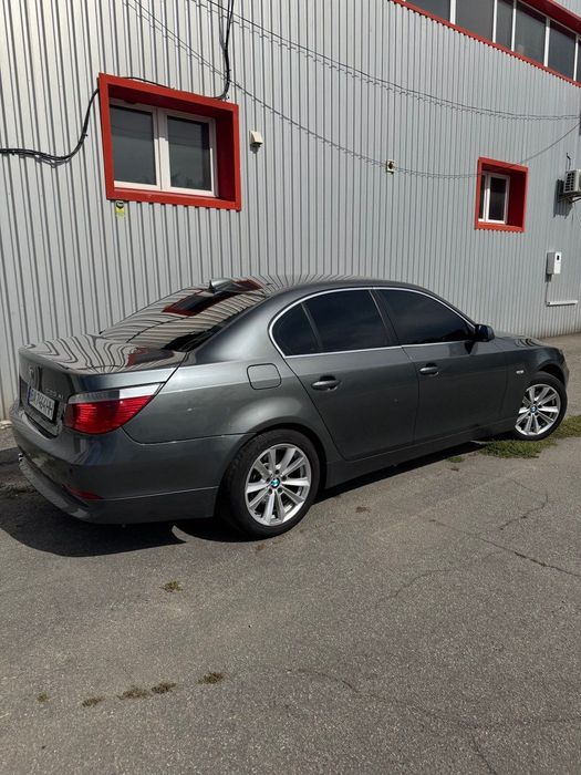 Продам автомобіль BMW 525 XI