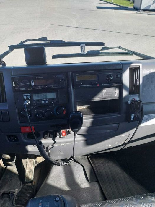 Isuzu FSR skrzyniowy
