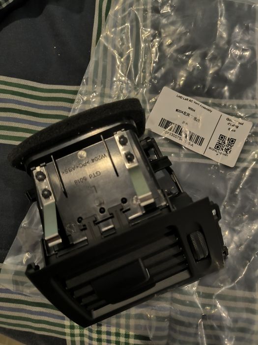 Grelha Saída Ar Mercedes C-Class W204 A2048301354
