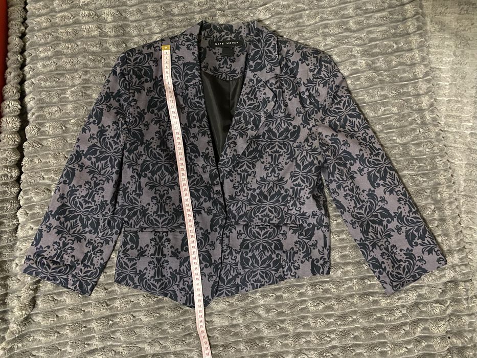 Укорочений сірий жакет