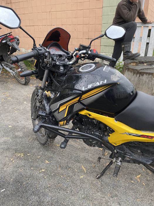 Продам lifan cp200