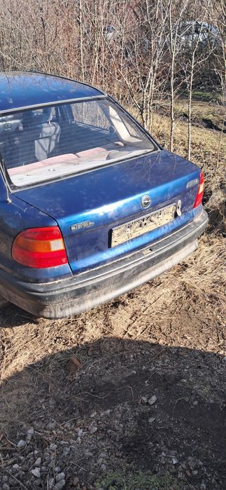 Стопи, кришка багажника, бампер .