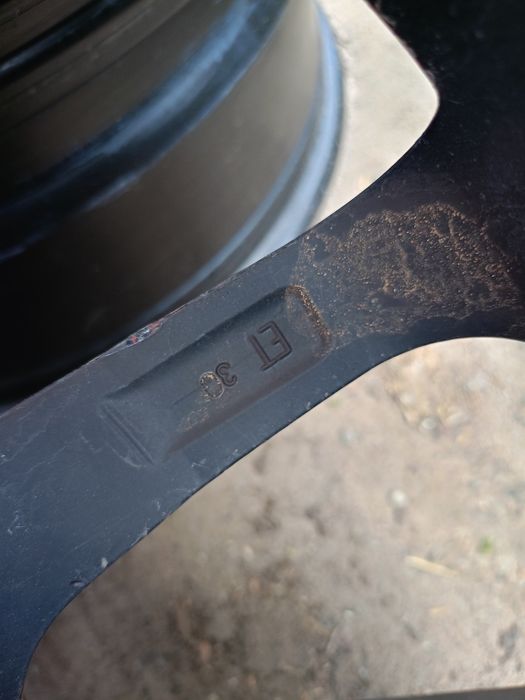 Alufelgi BMW r18 8j et 30