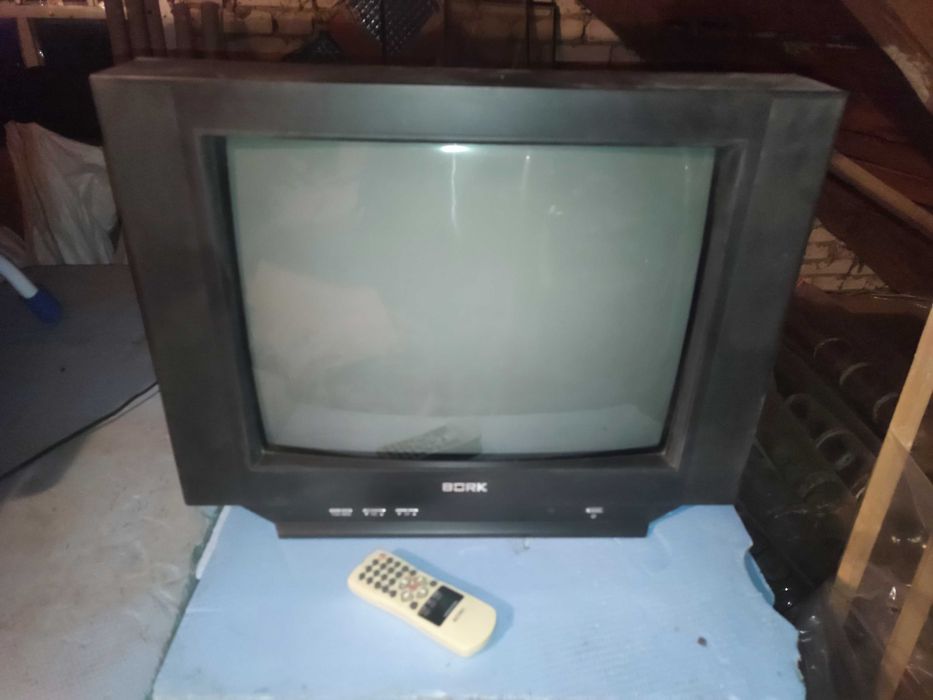 Цветной телевизор TV SNR 2122
