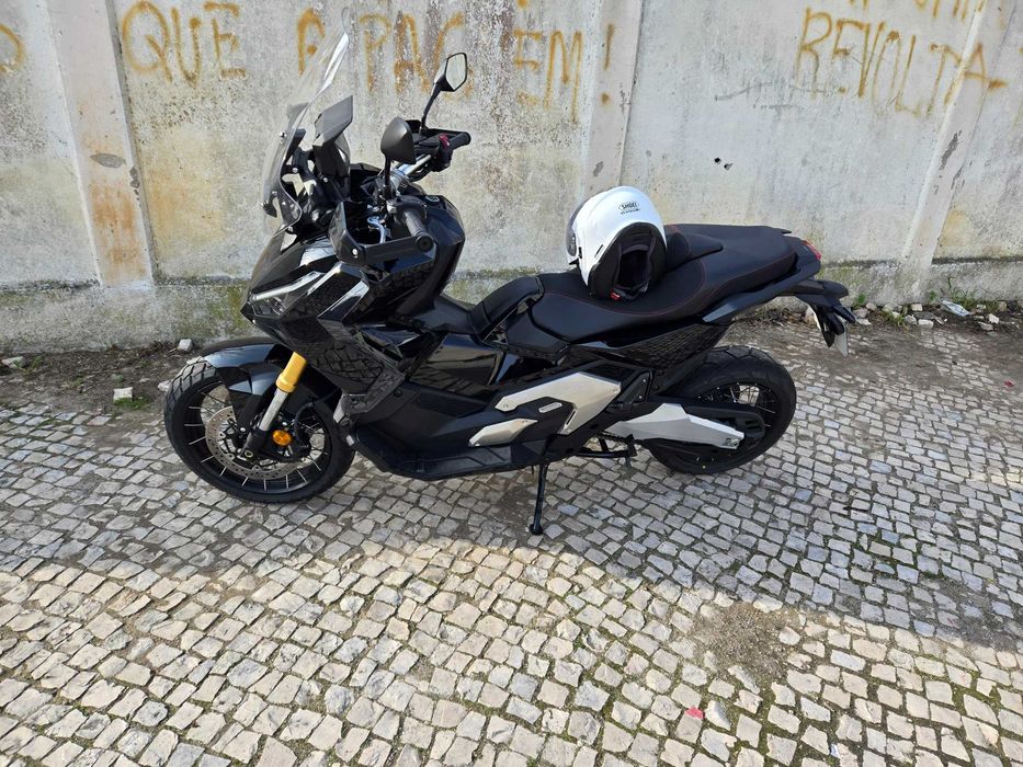 Honda X-adv 750 / 2025