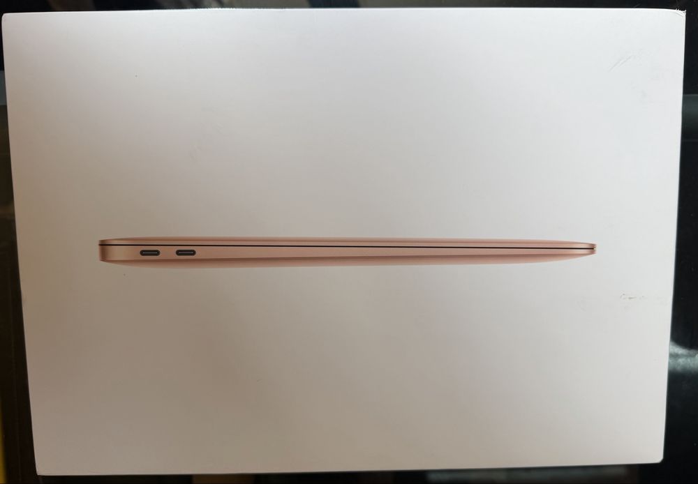 MacBook Air de 13 polegadas, modelo A2179, com processador Intel Core i3 de 10.ª geração, 8 GB de RAM  e SSD 128 GB