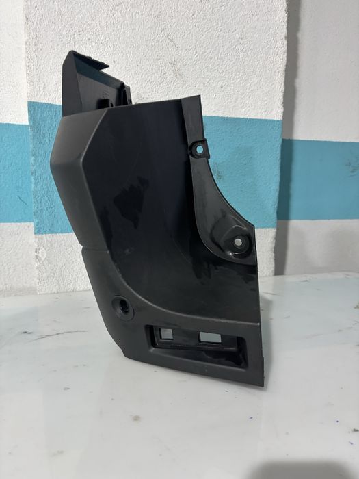Canto do para-choques traseiro Renault Master IV