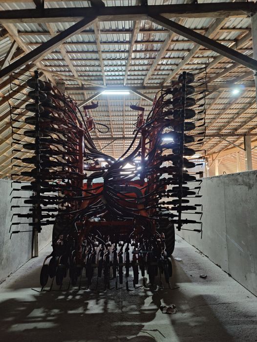 Сеялка пневматическая KUHN Moduliner ML2800