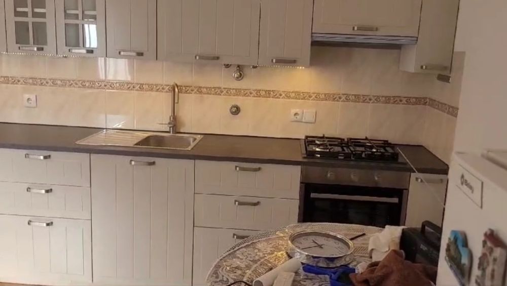 Montagem de cozinhas e Carpinteria Ligeira.  Deutsch, Italiano, Españo