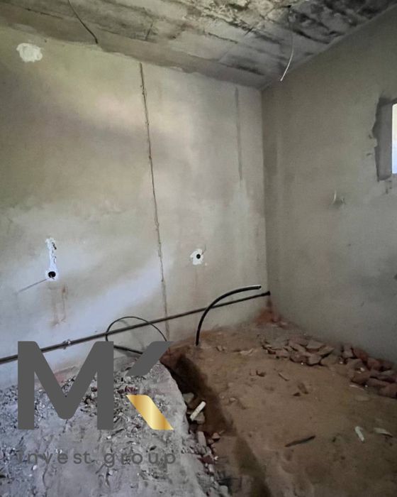 Двоповерховий будинок з видом на ліс у котеджному містечку